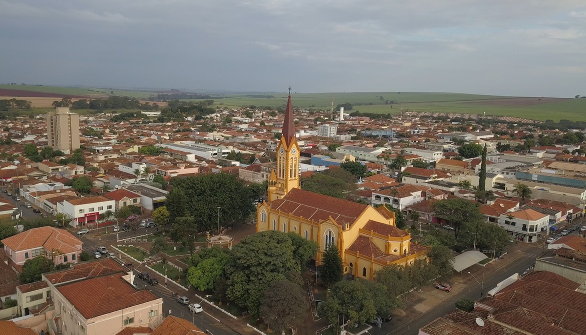 SANTA CRUZ DAS PALMEIRAS CELEBRA 1 ANO DA UNIVERSALIZAÇÃO DO SANEAMENTO